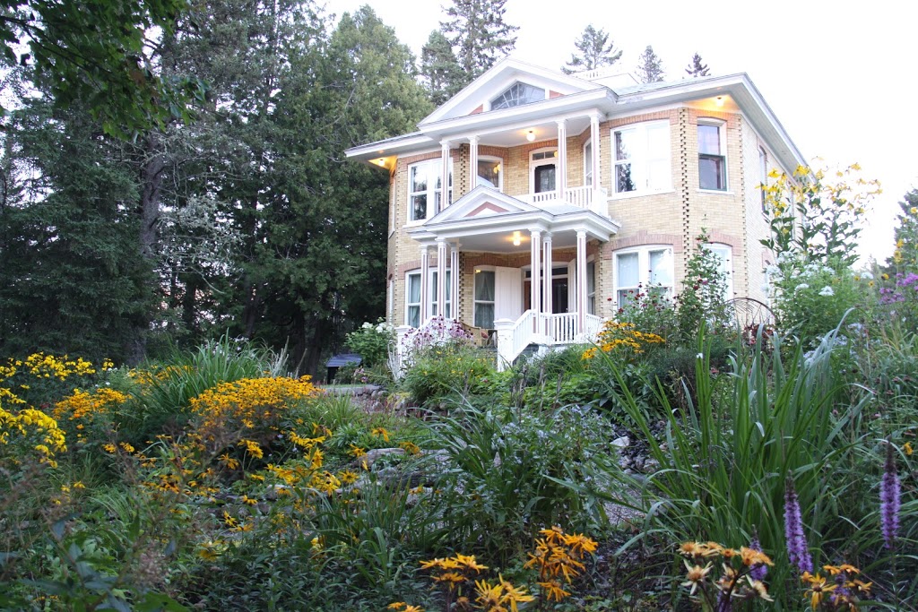 Auberge Manoir Taylor Manor | 540 Route Taylor, St-Georges, Beauce, QC G5Y 5C2, Canada | Phone: (418) 228-7329