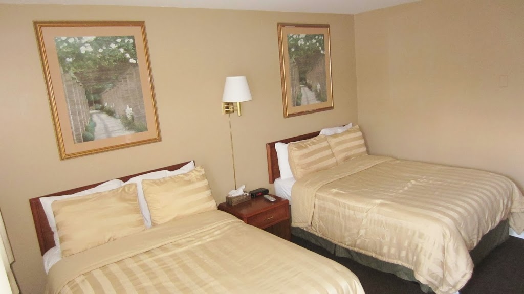 Village Inn Motel | 1005 Greater Sudbury Regional Road 55, Lively, ON P3Y 1E7, Canada | Phone: (705) 596-3025