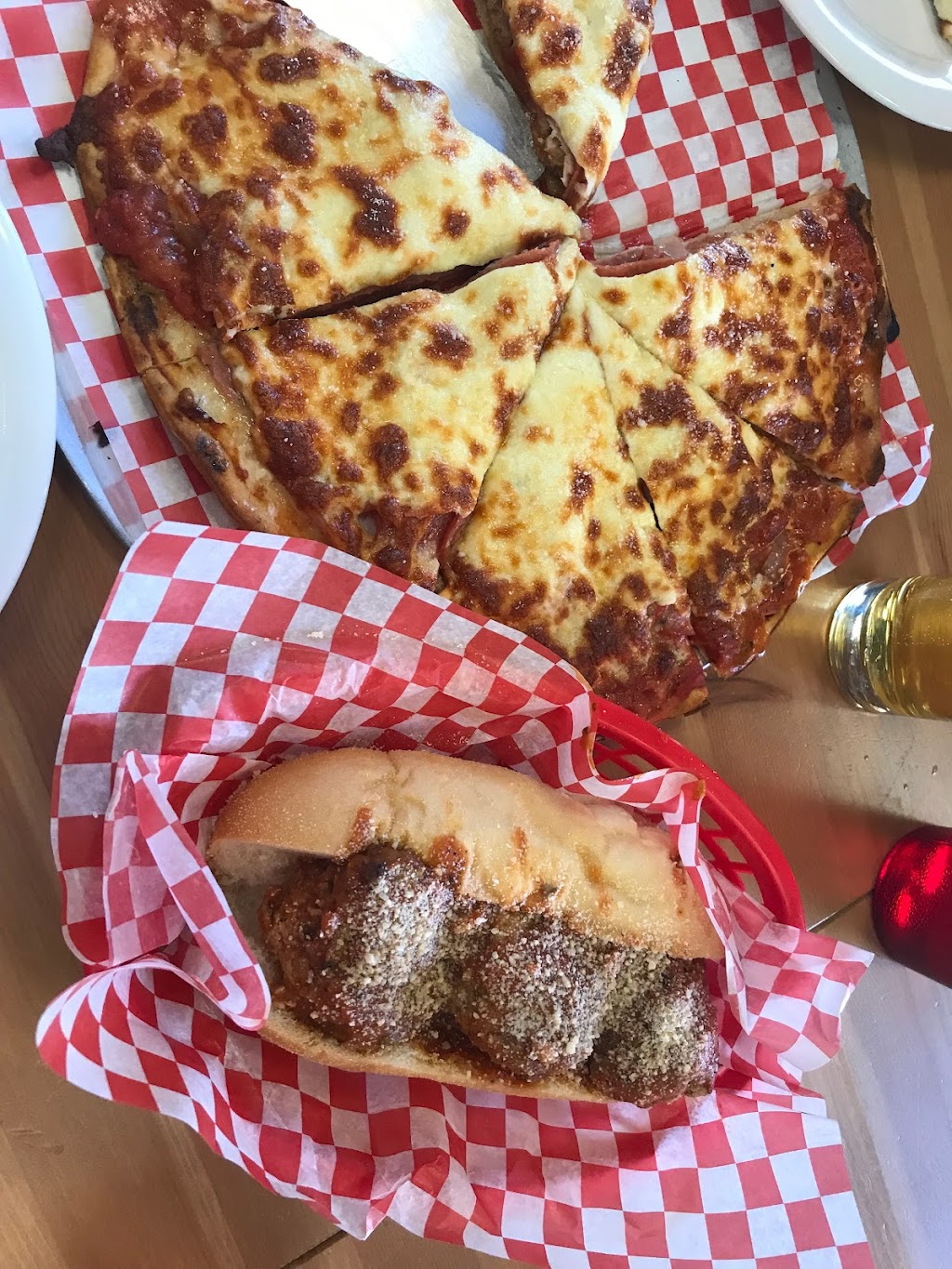 Windy City Pizza Okotoks | 105 Southbank Blvd #359, Okotoks, AB T1S 0G1, Canada | Phone: (403) 938-3996