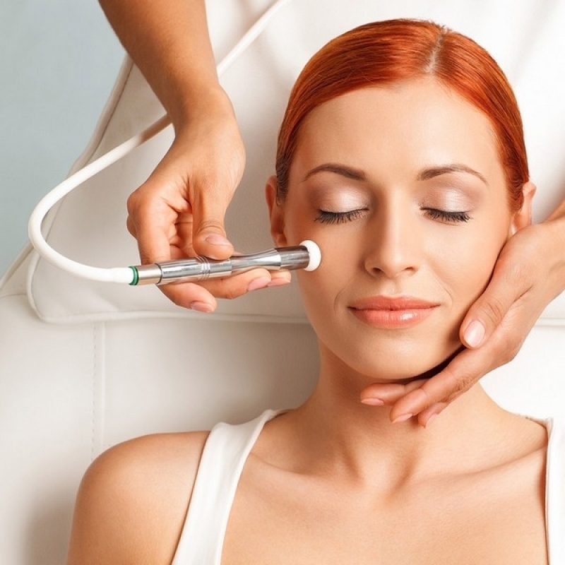 DOCHI clinique du corps | 2300 Blvd. Marcel-Laurin, Saint-Laurent, QC H4R 1J9, Canada | Phone: (514) 744-3222