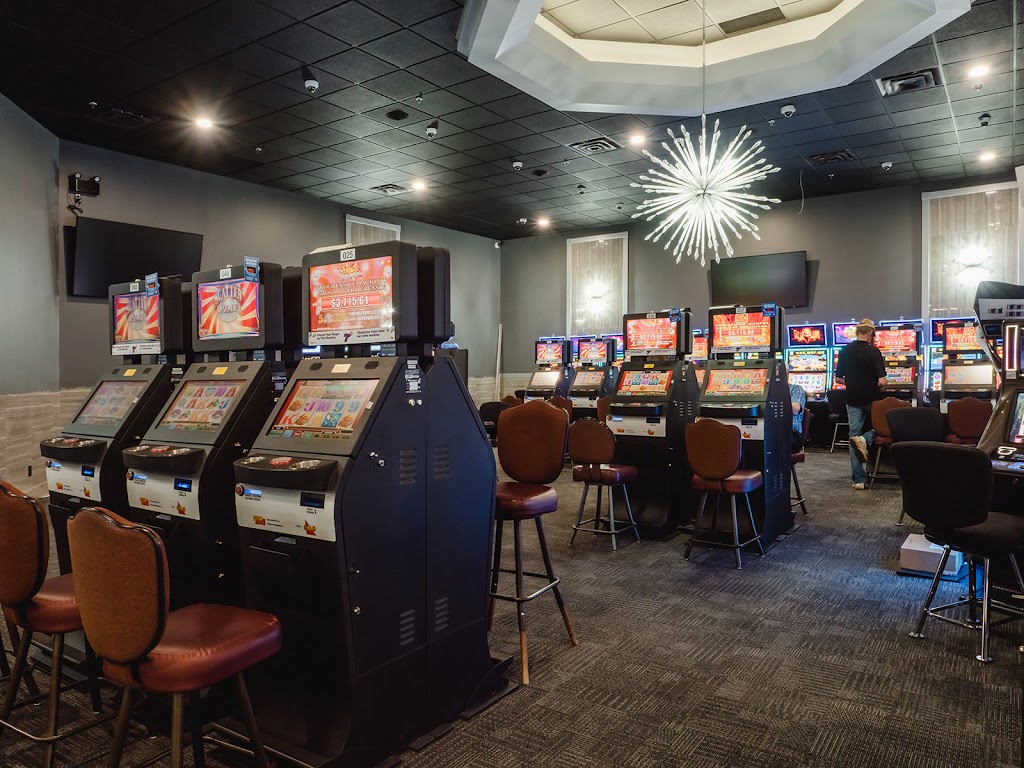 Play! Gaming & Entertainment | 1600 Bath Rd, Kingston, ON K7M 4X6, Canada | Phone: (613) 634-5527