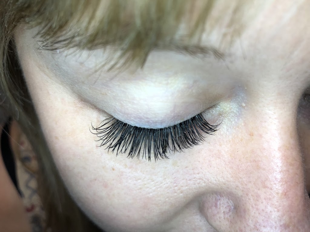 NJR Beauté Studio | 52 Bloomington Dr, Cambridge, ON N1P 1J5, Canada | Phone: (519) 240-8576