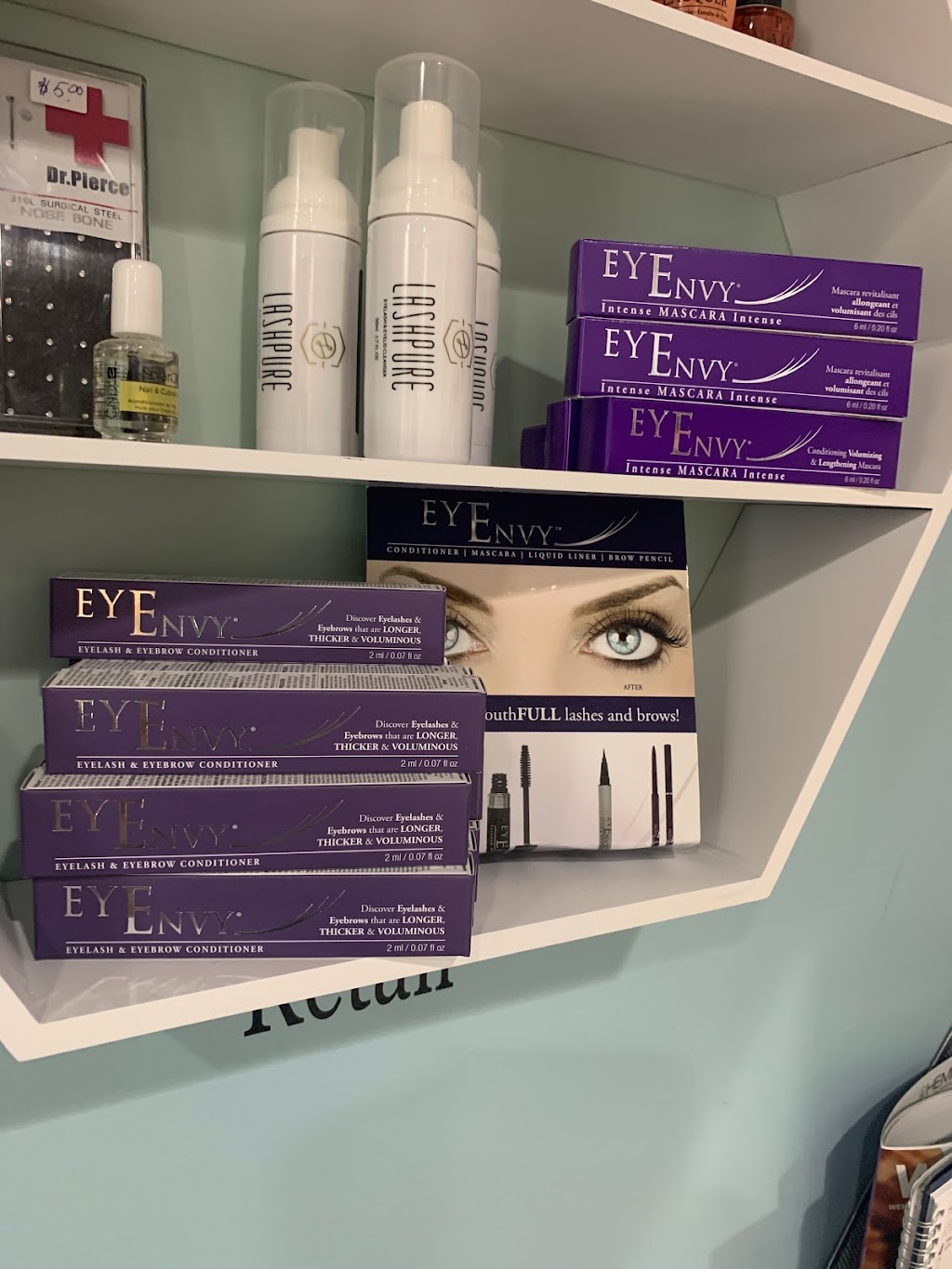 Lash Out | 3105 Stonehaven Pl, Duncan, BC V9L 0A3, Canada | Phone: (705) 718-2141