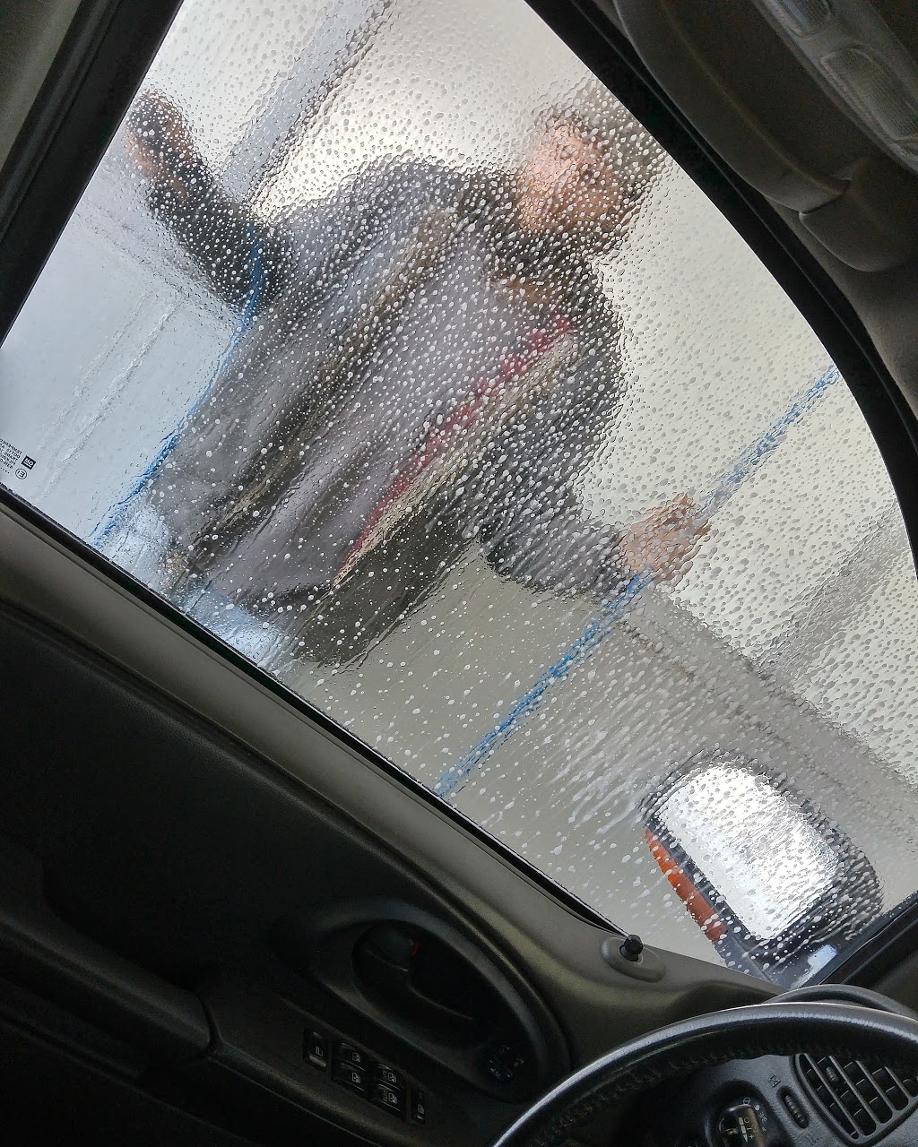 Brooklin Coin Car Wash Inc. | 105 Winchester Rd W, Whitby, ON L1M 2B5, Canada