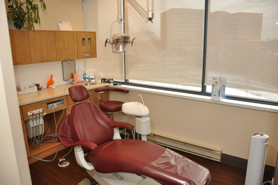 Sherway Dentistry | 190 Sherway Dr., Suite 302 (third floor, Etobicoke, ON M9C 5N2, Canada | Phone: (416) 639-2546