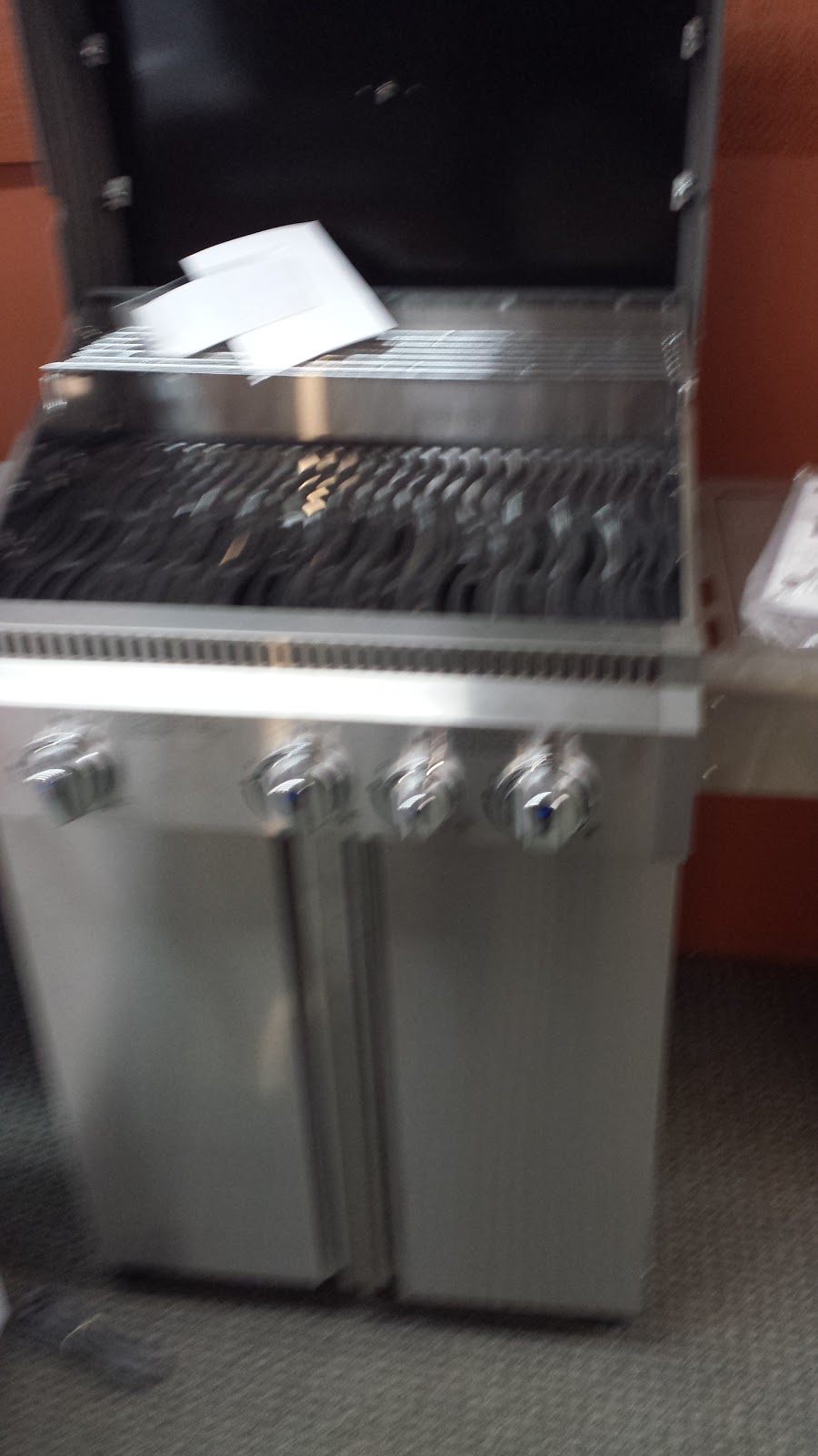 Branchaud Econo | 391 Avenue de Buckingham, Gatineau, QC J8L 2G8, Canada | Phone: (819) 281-2610