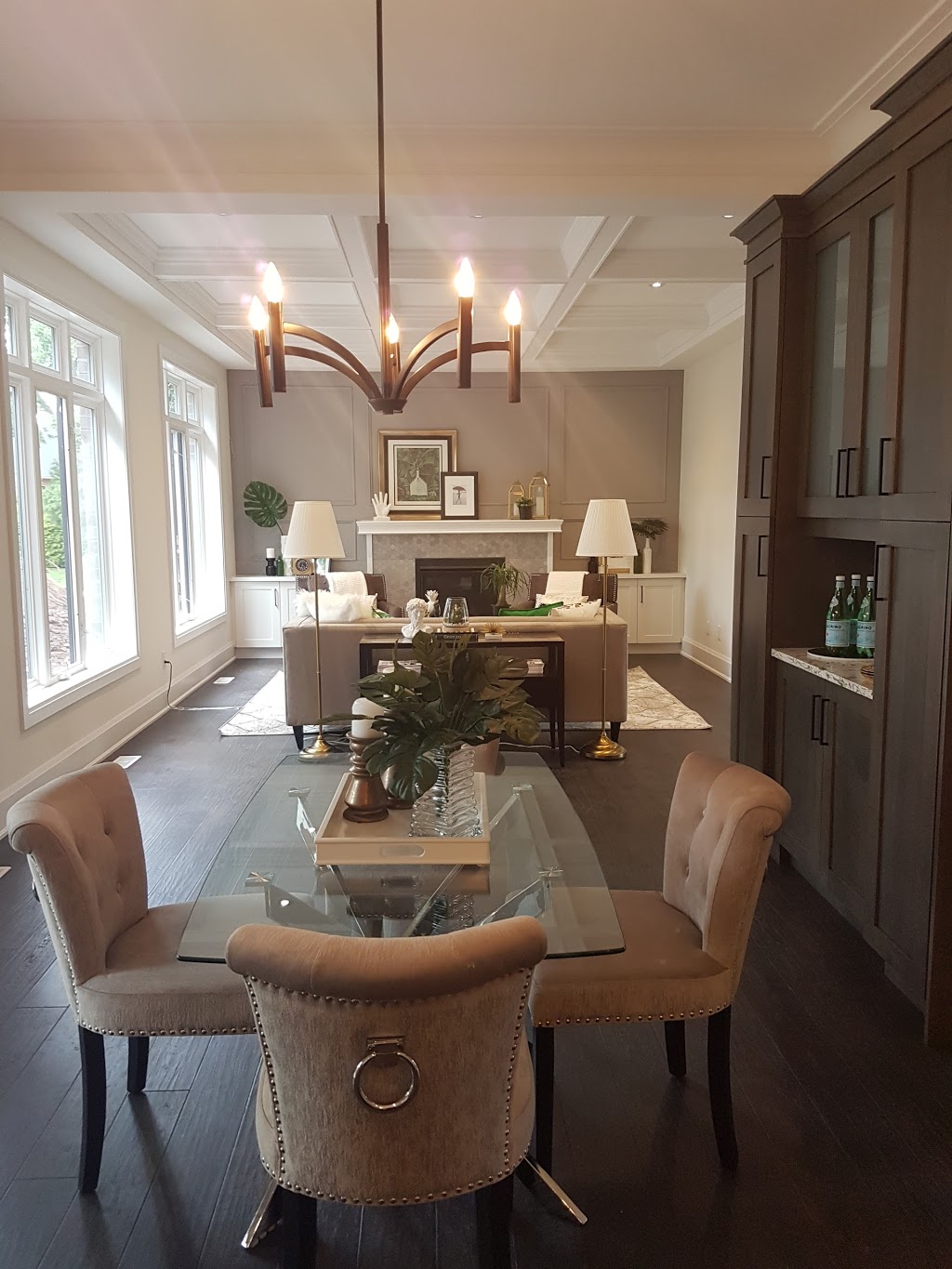 Elm Ridge Lighting And Interiors Inc | 389 Barton St, Stoney Creek, ON L8E 2L2, Canada | Phone: (905) 664-1912