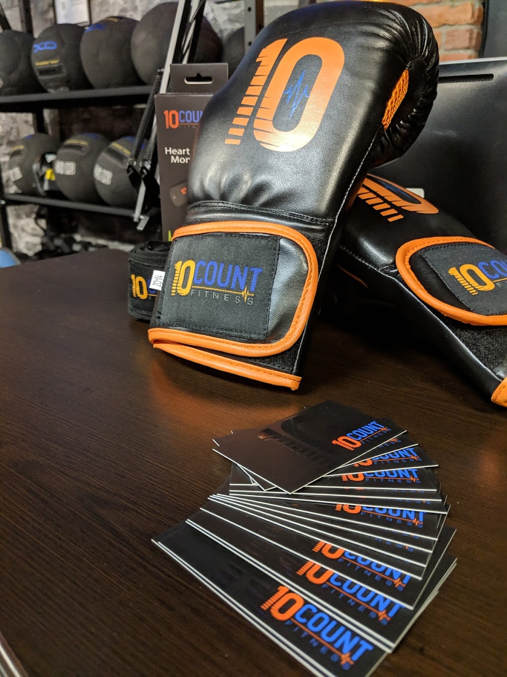 10Count Fitness DDO West Island 45 min Kickboxing | 3639 Bd des Sources, Dollard-des-Ormeaux, QC H9B 2K4, Canada | Phone: (514) 676-0889