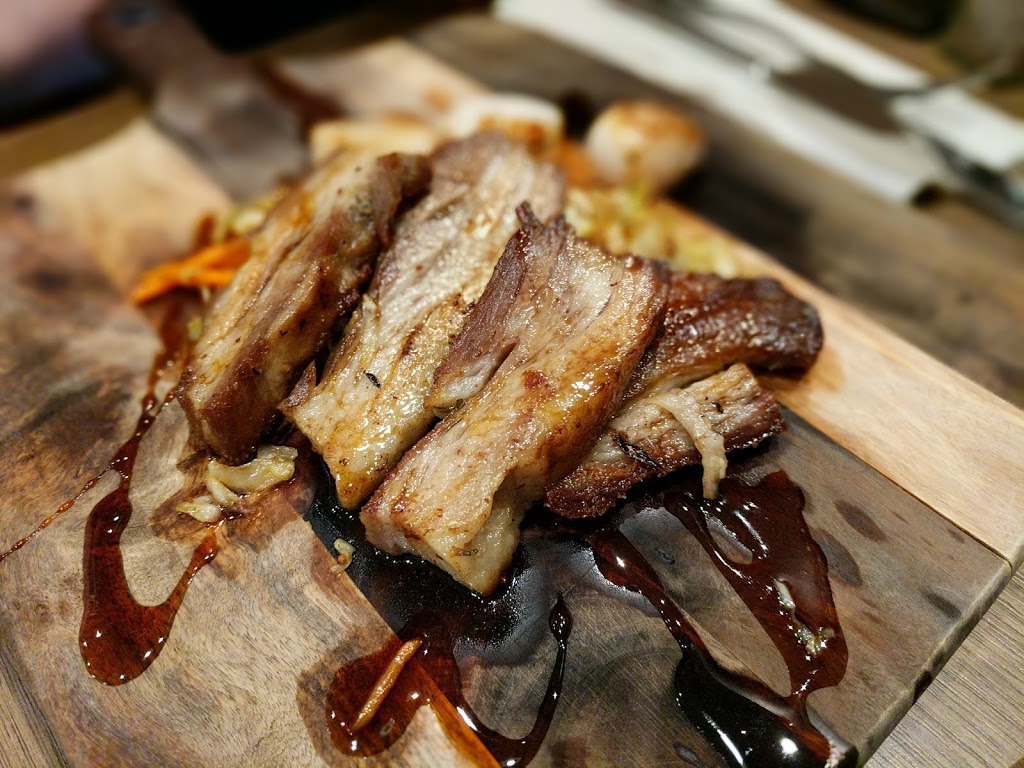 Life Bar Grill View | 3380 Grant McConachie Way, Richmond, BC V7B 0A5, Canada