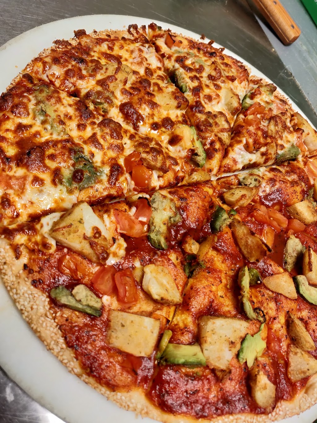 ????????Red Swan Pizza ???????? | 951 Gordon St, Guelph, ON N1G 4S1, Canada | Phone: (519) 823-8282