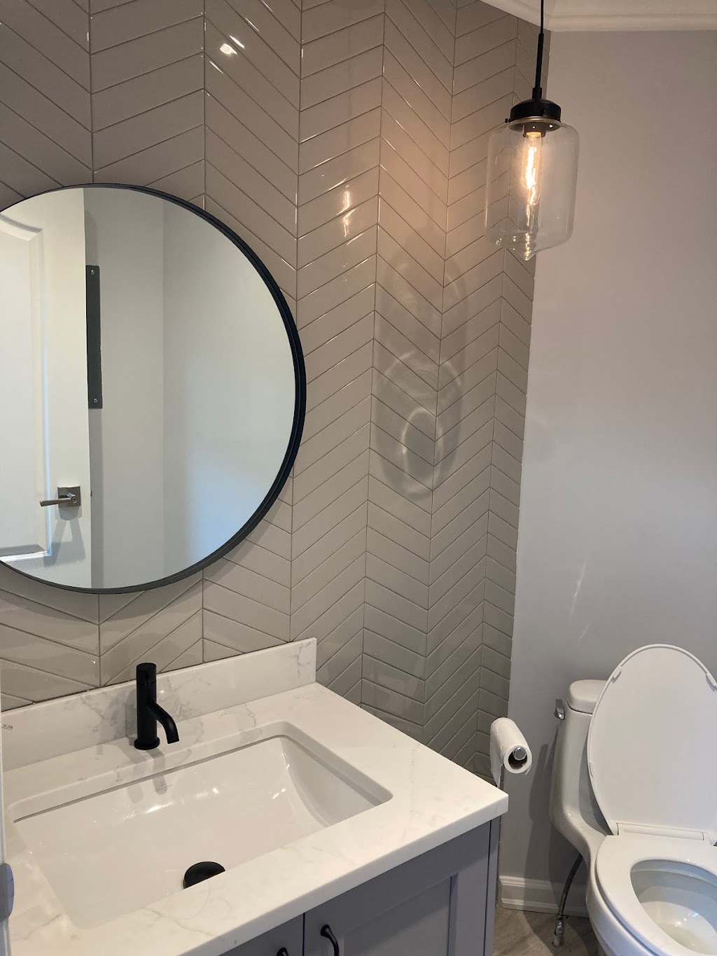 DM Tile and Stone Inc. | 2117 E 6th Ave, Vancouver, BC V5N 1R2, Canada | Phone: (604) 388-9733