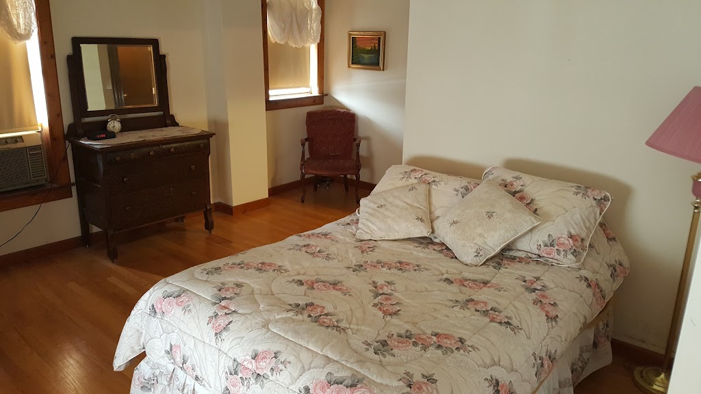 Banbury House Inn Ltd | 104 Front St, Wolseley, SK S0G 5H0, Canada | Phone: (306) 698-2333