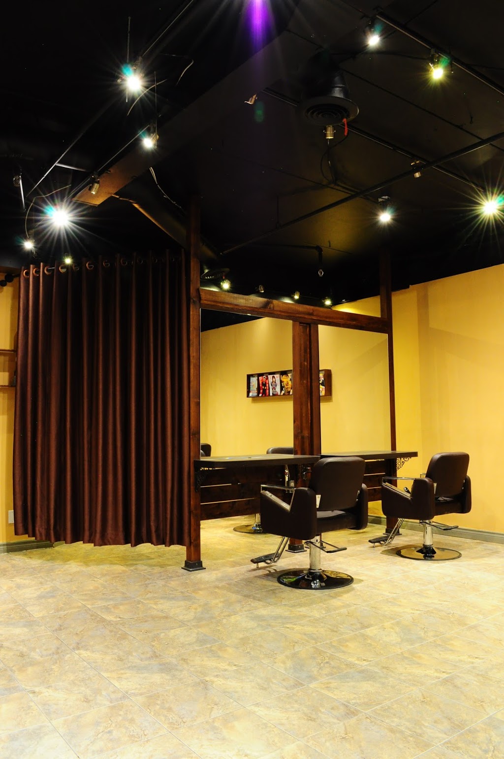 Hair Museum | 9011 Leslie St Unit 208, Richmond Hill, ON L4B 3B6, Canada | Phone: (905) 597-9377
