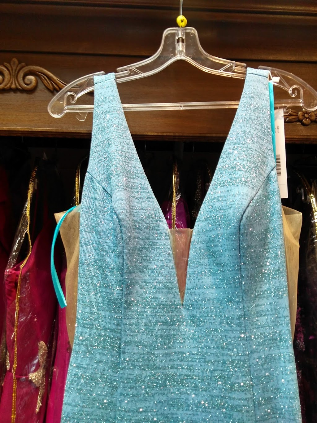 Nusha Valentine Boutique | 4040 Steeles Ave W #42, Woodbridge, ON L4L 4Y5, Canada | Phone: (905) 266-2021