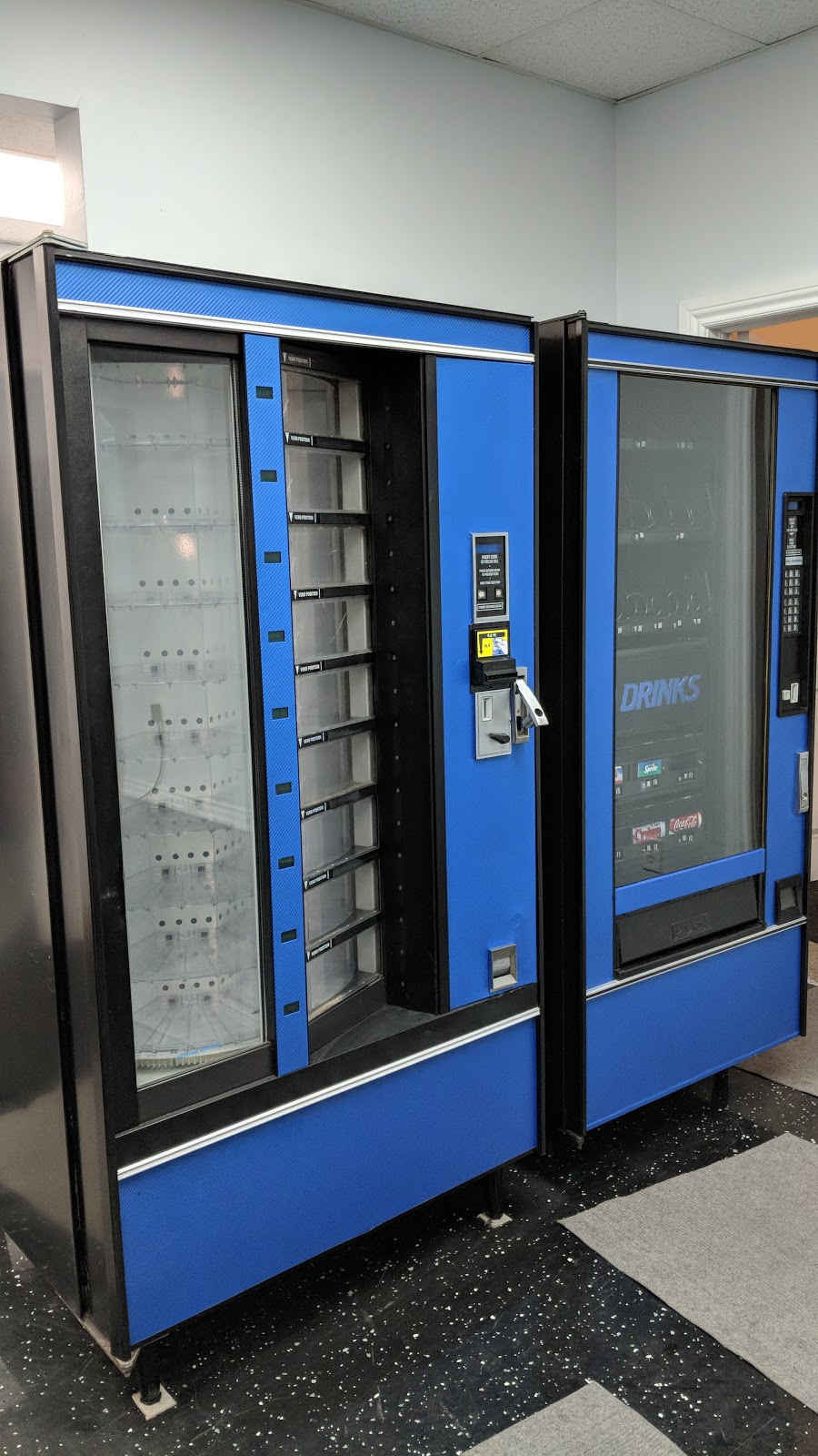 Red Seal Vending Inc | 1929 Hwy 7, Concord, ON L4K 1V5, Canada | Phone: (800) 334-6289