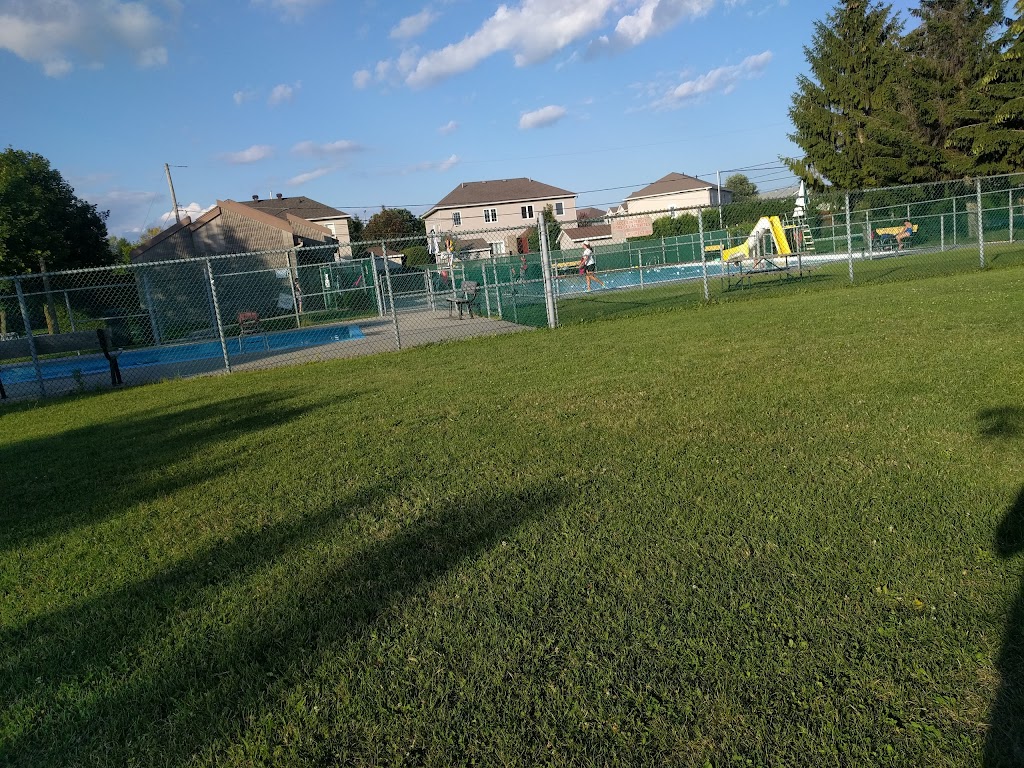 St-Hyacinthe Piscines | 1225 Rue Cayouette, Saint-Hyacinthe, QC J2T 4Y7, Canada | Phone: (450) 778-8335