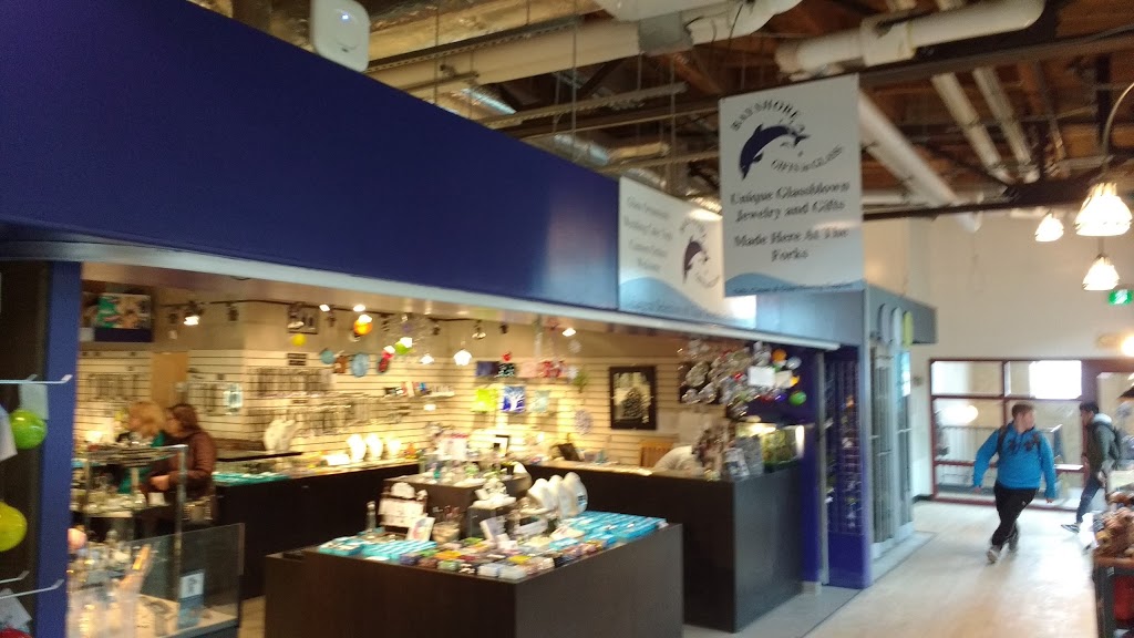Bayshore Gifts in Glass | 22 Glengarry Dr, Winnipeg, MB R3T 2J6, Canada | Phone: (204) 797-3672
