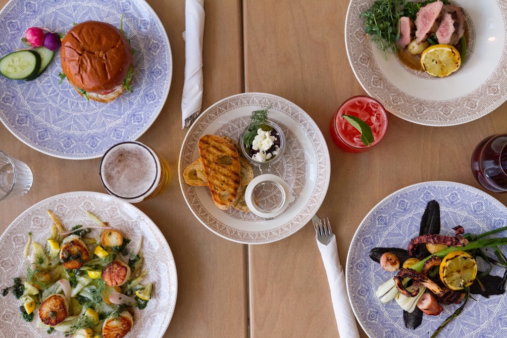 The Beach Pea Kitchen & Bar | 128 Montague St, Lunenburg, NS B0J 2C0, Canada | Phone: (902) 640-3474