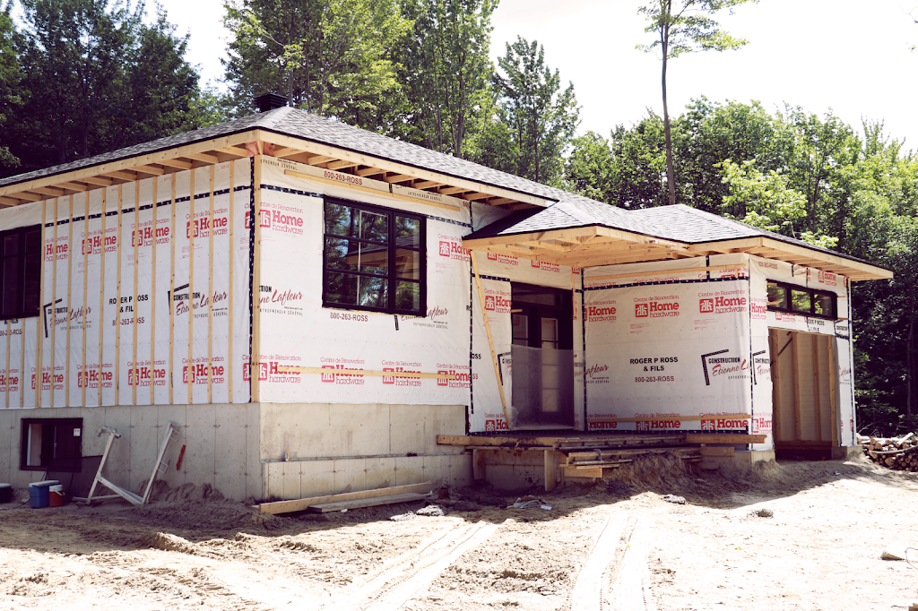 Construction Étienne Lafleur et fils | 250 Rue Notre Dame de Lourdes, Saint-Edmond-de-Grantham, QC J0C 1K0, Canada | Phone: (819) 395-4962