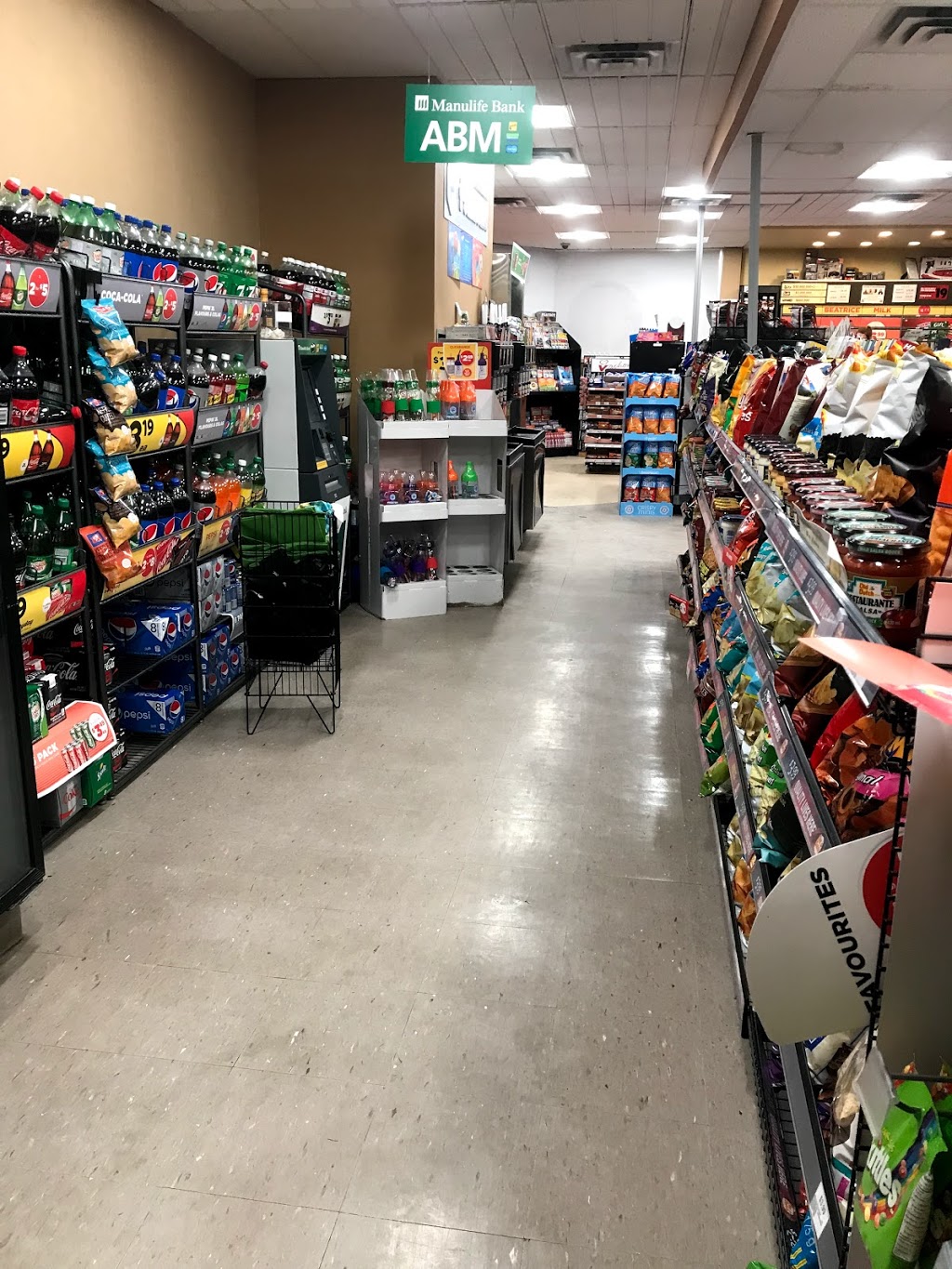 Macs | 421 Rideau St, Kemptville, ON K0G 1J0, Canada | Phone: (613) 258-2573