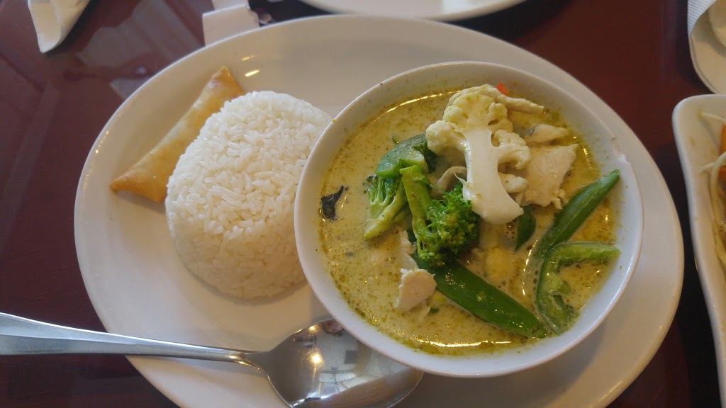 Chiang Rai Thai Cuisine | 120 Fifth Ave, Cochrane, AB T4C 0A4, Canada | Phone: (403) 851-0239