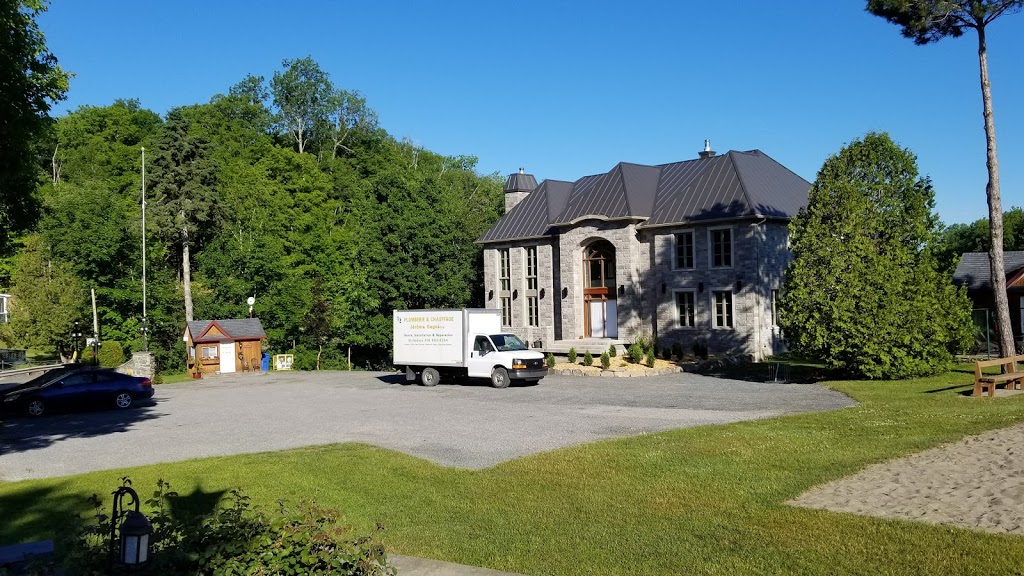 Camping La Jolie Rochelle | 221 La Petite-3e, Saint-Raphaël, QC G0R 4C0, Canada | Phone: (418) 243-1320