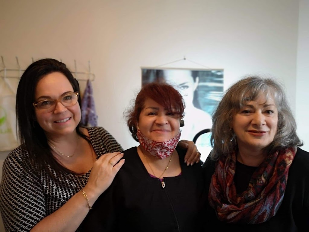 Beauty Center Rina | 191 Bd Sainte-Rose Bureau no.1, Laval, QC H7L 1L5, Canada | Phone: (514) 235-9744