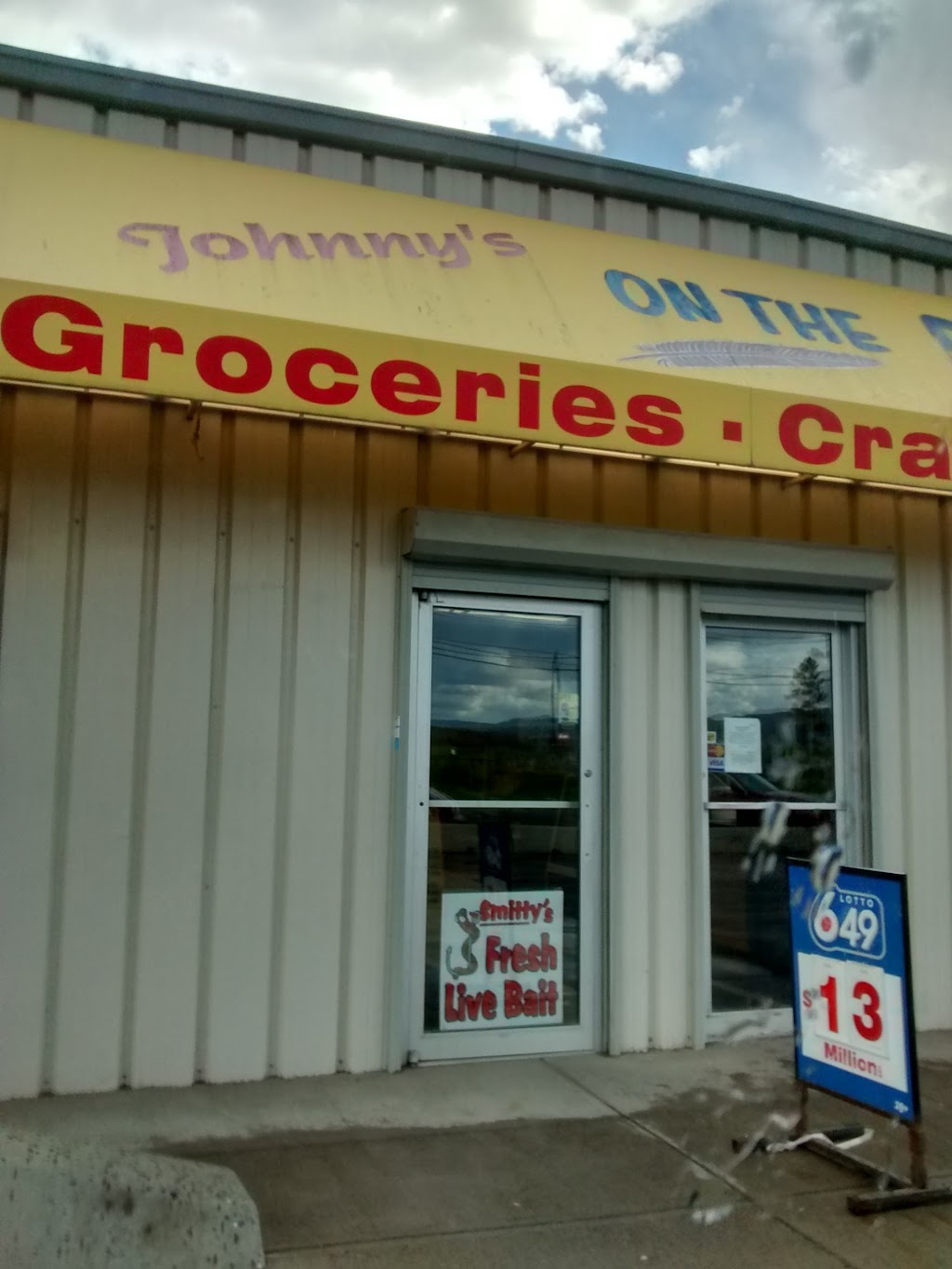 Johnnys On The Rez | 154 BC-8, Merritt, BC V1K 0A7, Canada | Phone: (250) 378-9557