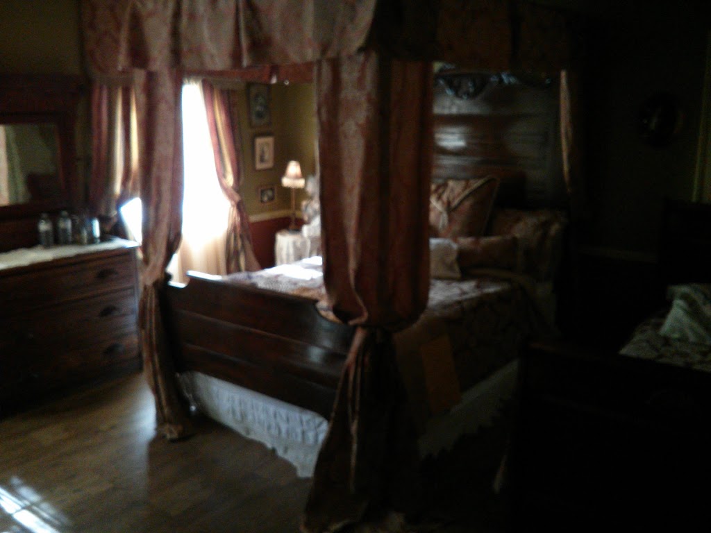 Gite La Serenade | 8835 35e Av, Saint-Georges, QC G5Y 5C2, Canada | Phone: (418) 228-1059
