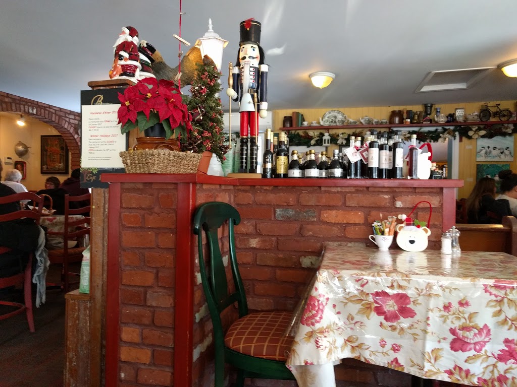 Café Campagne | 3673 Route Harwood, Vaudreuil-Dorion, QC J7V 0K1, Canada | Phone: (450) 458-8204