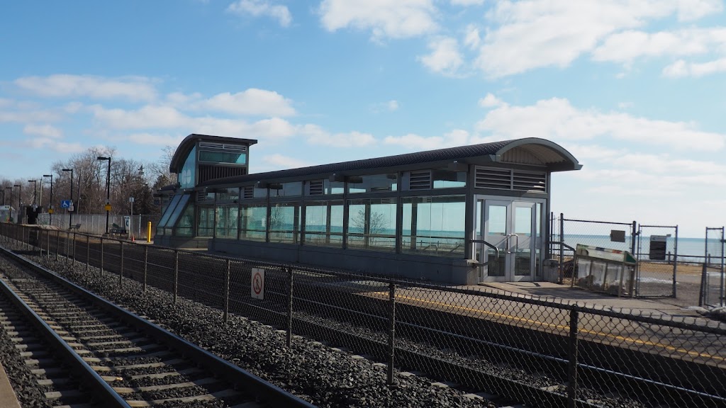 Rouge Hill GO Train Station Ticket Building | 6251 Lawrence Ave E, Scarborough, ON M1C 5G4, Canada | Phone: (416) 869-3200
