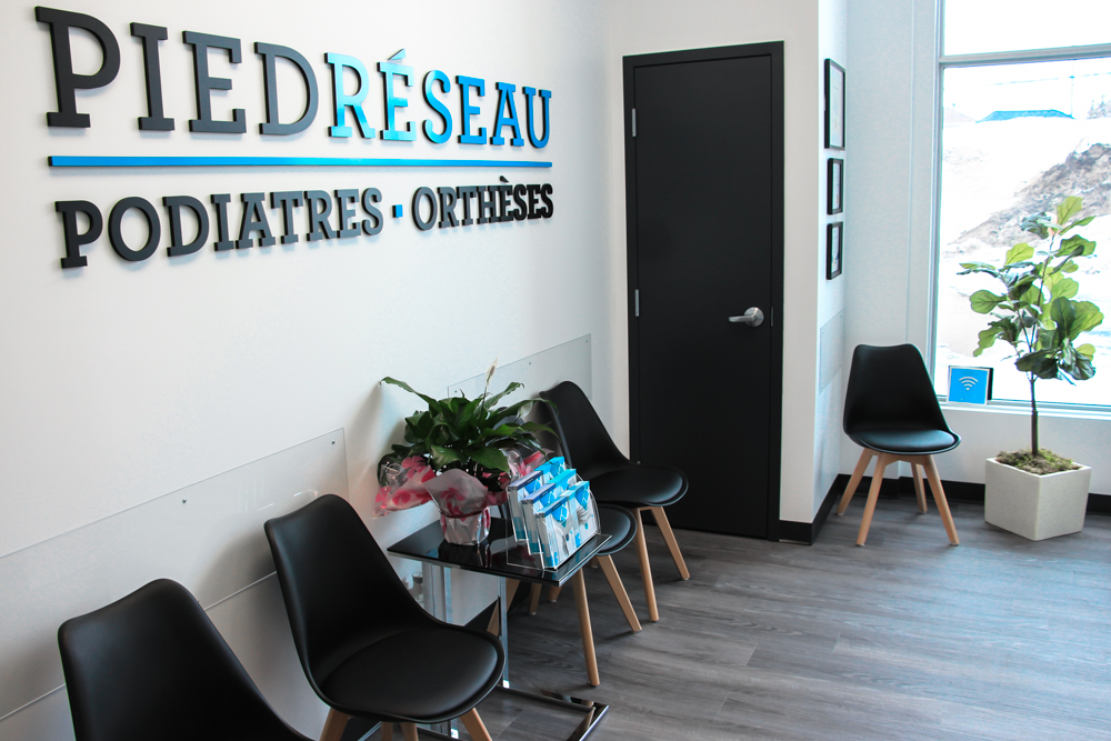 Piedréseau Sainte-Dorothée - Podiatres Et Orthèses | 3A Boulevard Samson, Laval, QC H7X 3S5, Canada | Phone: (450) 969-5555