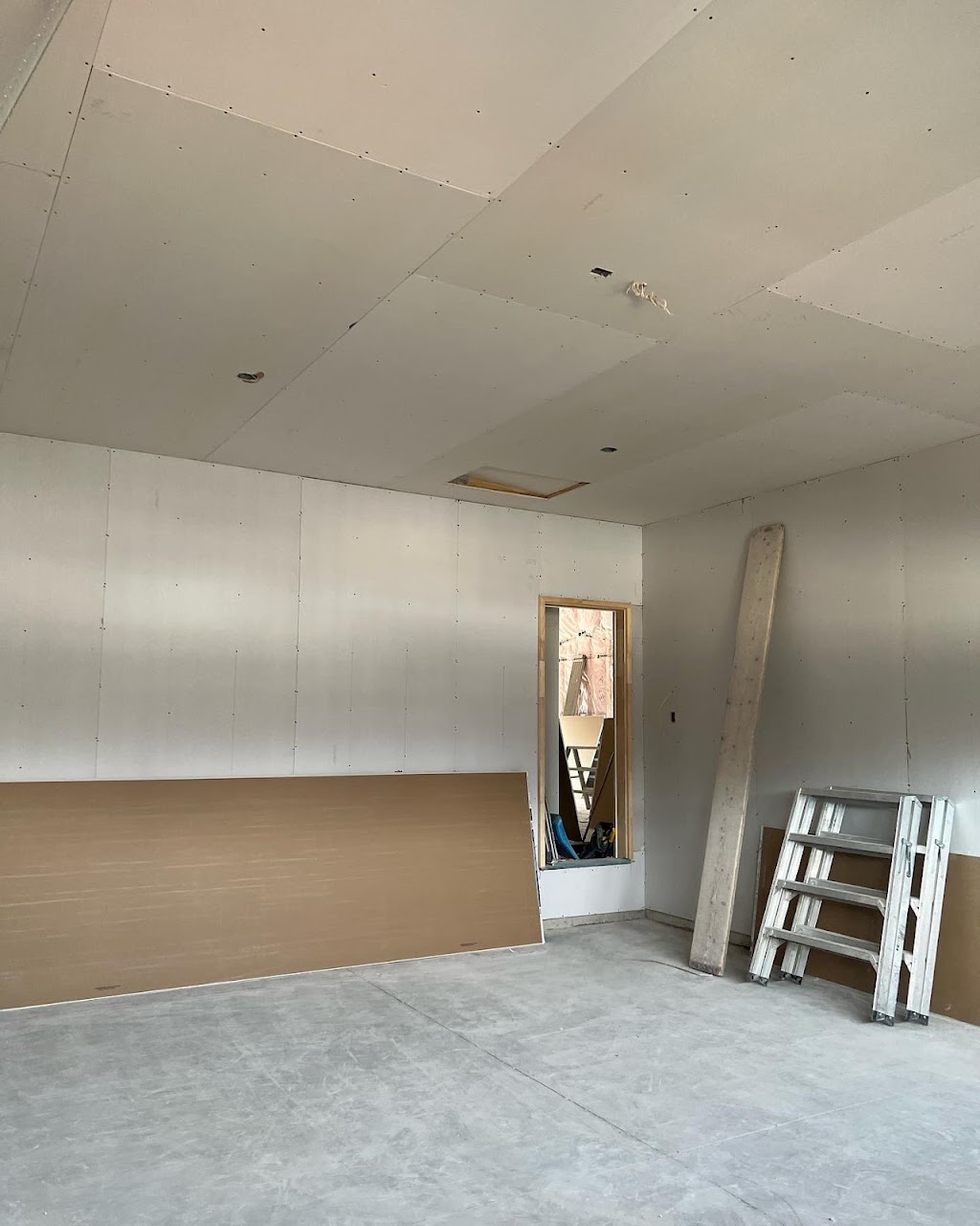 A Cut Above Drywall Inc. | 8384 Willoughby Dr, Niagara Falls, ON L2G 6X5, Canada | Phone: (289) 968-8331