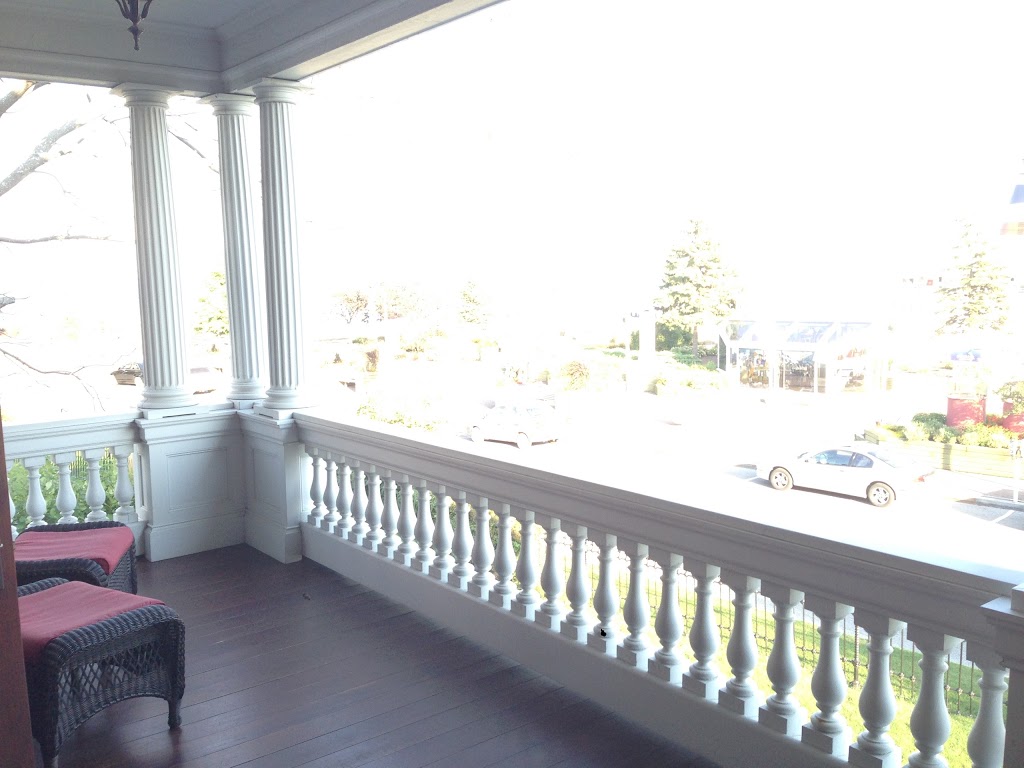 Emerillon Bed & Breakfast (l ) | 890 TURCOTTE TSSE, Trois-Rivières, QC G9A 5C5, Canada | Phone: (819) 841-4429