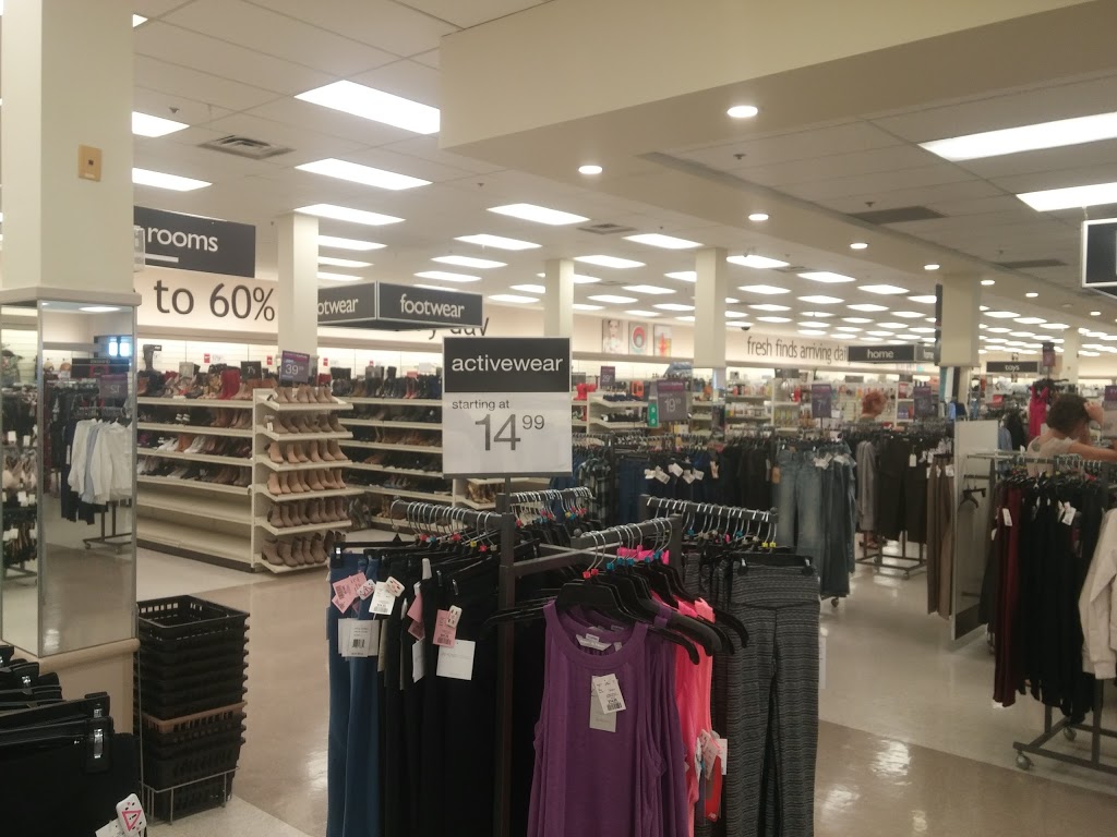 Winners | 200 North Service Rd W, Oakville, ON L6M 2G2, Canada | Phone: (905) 338-5700