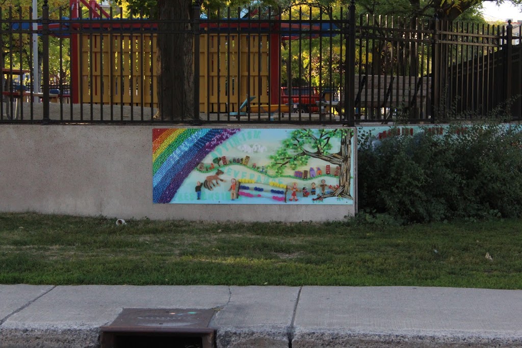 Connaught Public School | 1149 Gladstone Ave, Ottawa, ON K1Y 3H7, Canada | Phone: (613) 728-4671