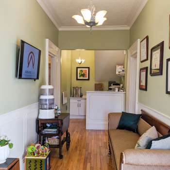 Carly Wallace Physiotherapy & Pelvic Health | 1 Adelaide St N, Lindsay, ON K9V 3M7, Canada | Phone: (705) 320-7811