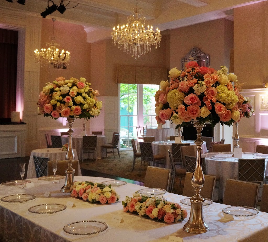 Ullenbruchs Flowers & Gifts | 1839 Lapeer Ave, Port Huron, MI 48060, USA | Phone: (810) 985-6175