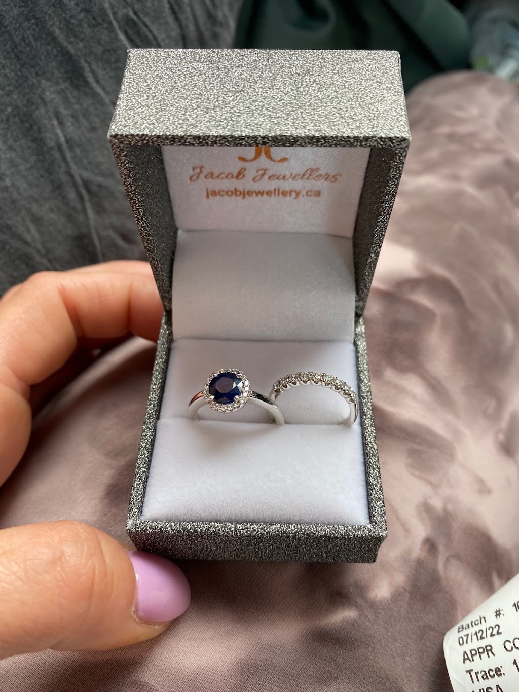 Bijouterie Jacob-Jacob Jewellery | 4710 Rue Jean-Talon E, Saint-Léonard, QC H1S 1K2, Canada | Phone: (514) 321-3793