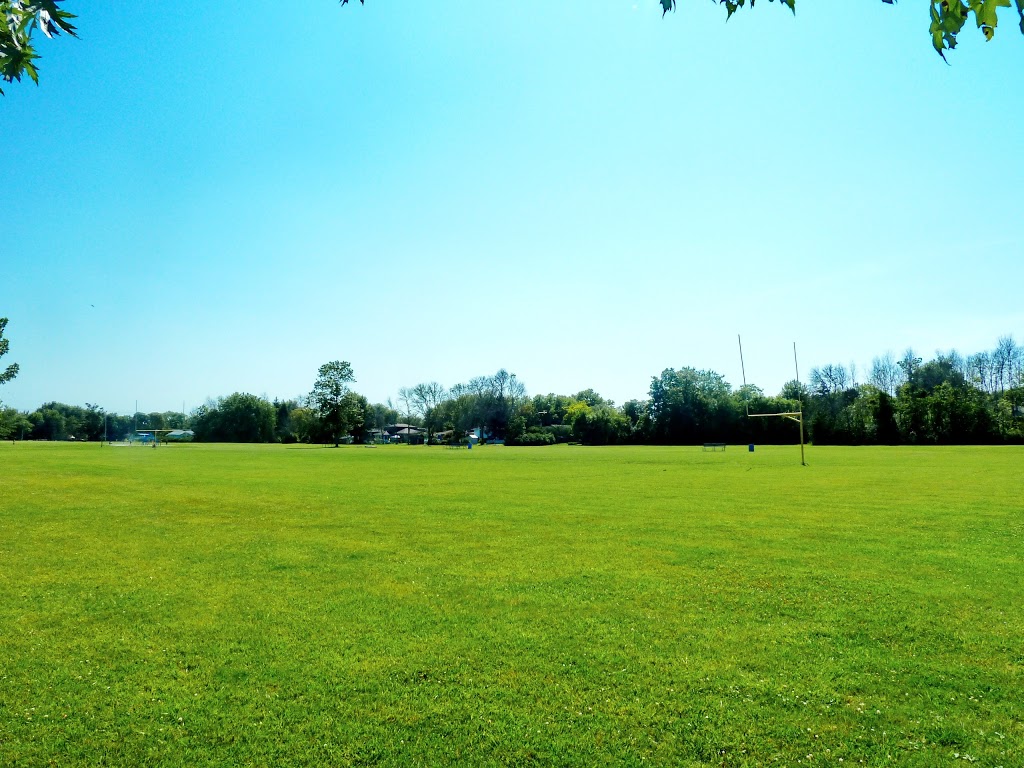Crystal Ridge Park | 109 Ridge Rd S, Fort Erie, ON L0S 1B0, Canada