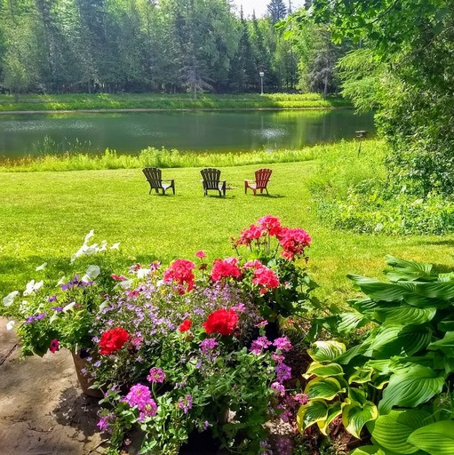 Uplands Writing Retreat | 13240 Mast Rd, Port Perry, ON L9L 1B5, Canada | Phone: (905) 985-8389