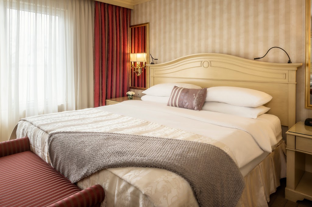 Château-Vaudreuil Hôtel & Suites | 21700 Route Transcanadienne, Vaudreuil-Dorion, QC J7V 8P3, Canada | Phone: (450) 455-0955