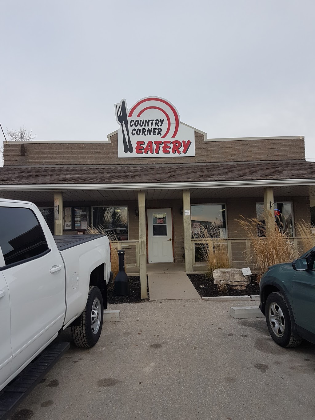 Country Corner Eatery | 357 Durham Rd W, Durham, ON N0G 1R0, Canada | Phone: (519) 369-3000