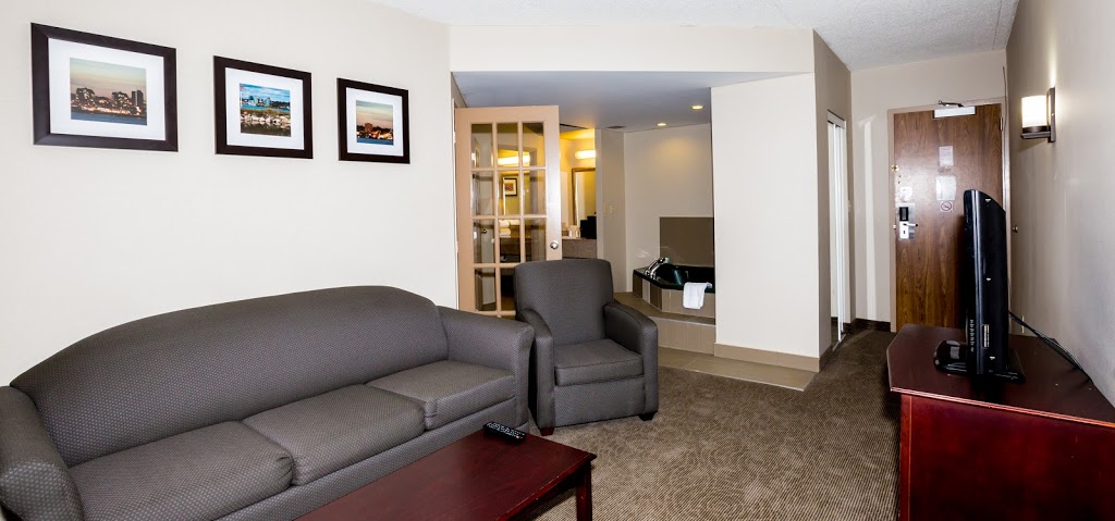 Comfort Inn & Suites | 210 Essa Rd, Barrie, ON L4N 3L1, Canada | Phone: (705) 721-1122