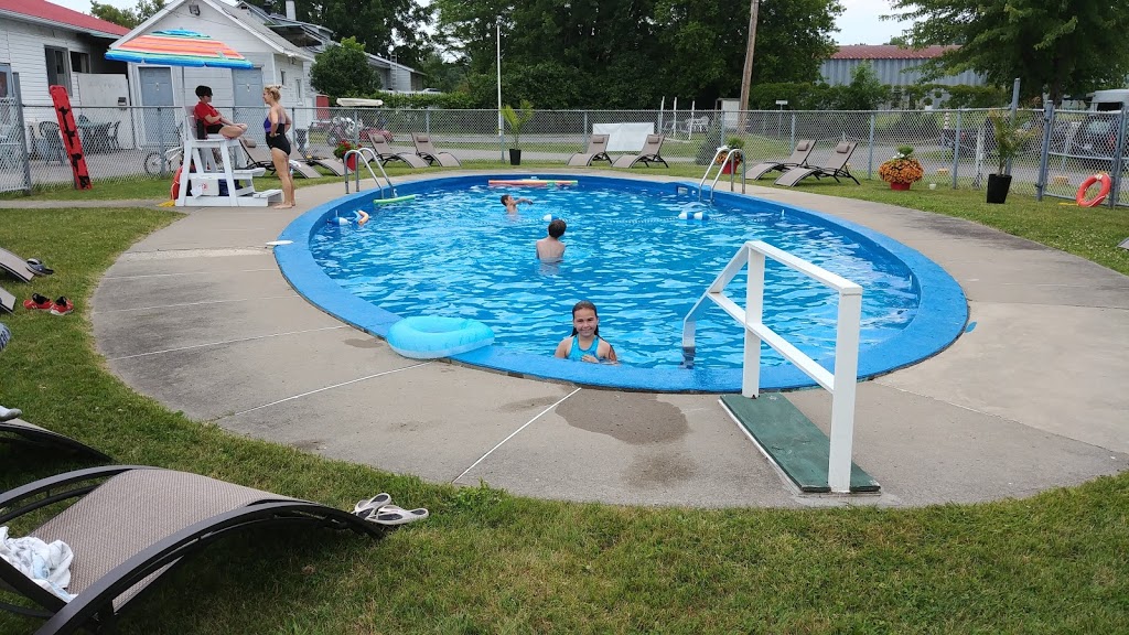 Camping Le Marquis | 1630 Rue Notre-Dame, Saint-Sulpice, QC J5W 3V5, Canada | Phone: (450) 589-5147