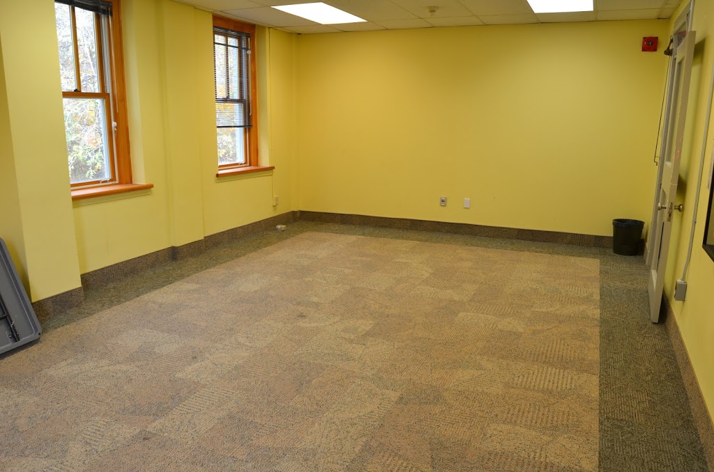 Ottawa Public Library - Vanier | 310 Pères-Blancs Ave, Vanier, ON K1L 7L5, Canada | Phone: (613) 580-2940