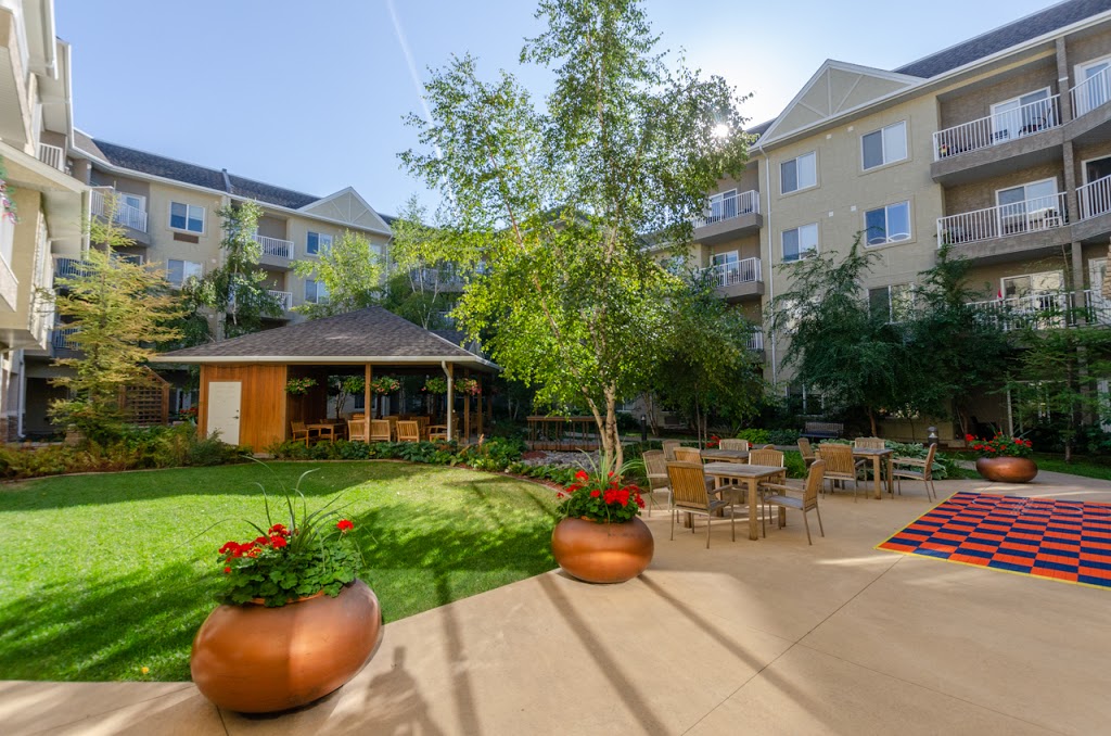 Seine River Retirement Residence | 1015 St Annes Rd, Winnipeg, MB R2N 0E6, Canada | Phone: (204) 256-8877