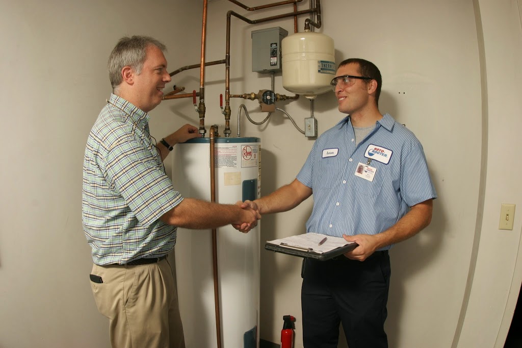 Roto-Rooter Plumbing & Drain Services | 1002 Tillicum Rd, Victoria, BC V9A 1Z8, Canada | Phone: (250) 382-4900