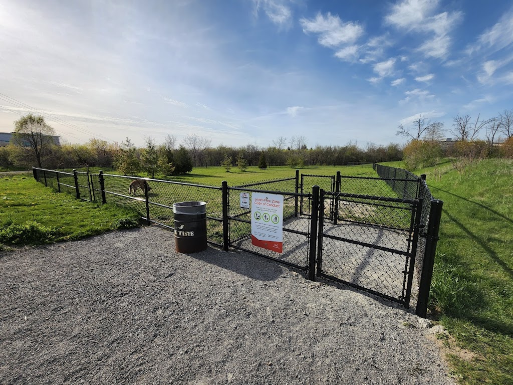 Malton Leash-Free Zone | 3430 Derry Rd E, Mississauga, ON L4T 1A9, Canada | Phone: (905) 615-4311