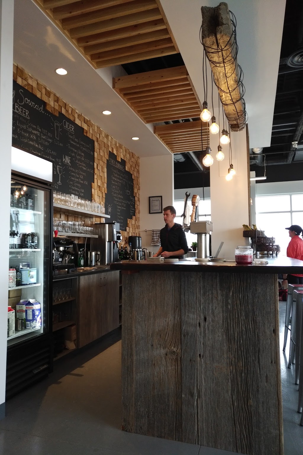 BackRoads Brews & Shoes | 1295 Riverbend Rd, London, ON N6K, Canada | Phone: (519) 636-8420